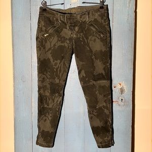 Rich and skinny fatigue utility pant size 31 tapered leg zippers cropped